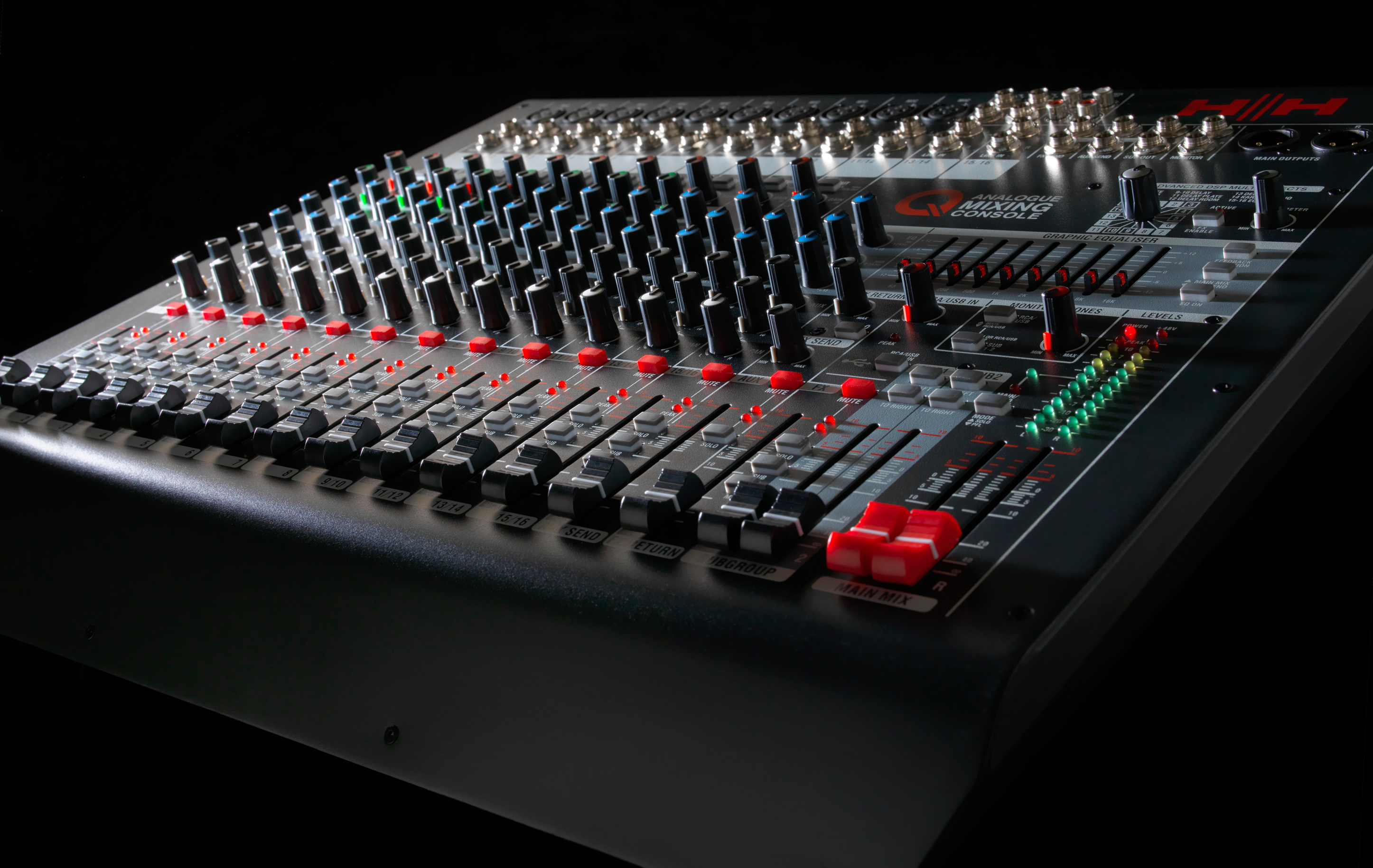 HH Electronics Q16FX analogni mikser – 16-kanalna miks konzola za profesionalno ozvuenje