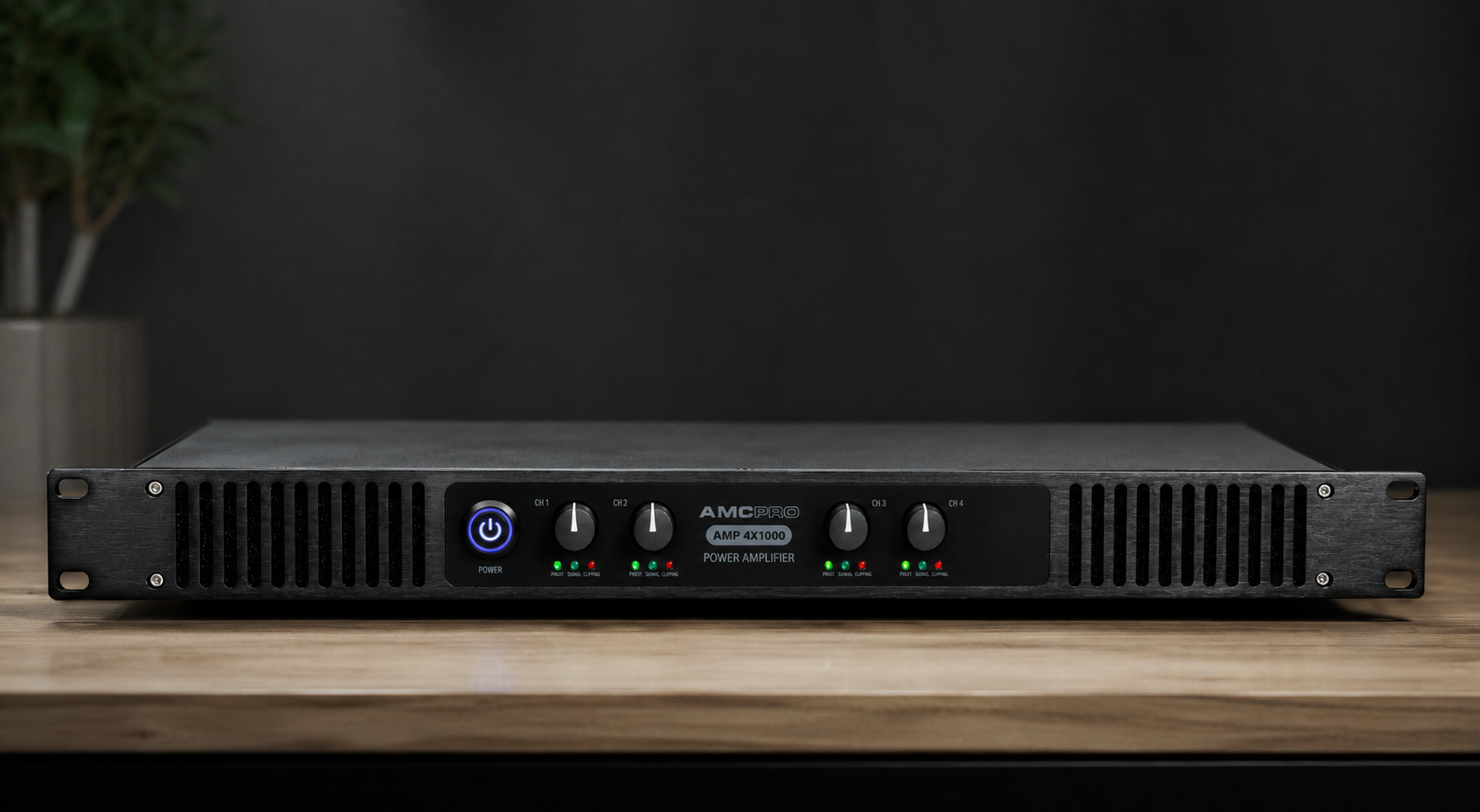 AMC AMP 4X1000 profesionalno �etverokanalno poja�alo snage za konferencijske dvorane, hotele i velike sustave ozvu�enja.
