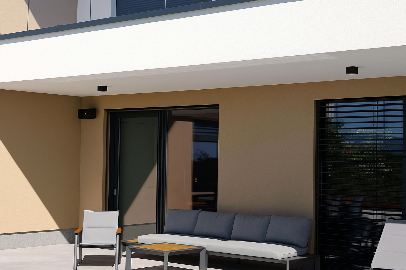 Ozvuenje moderne kue s bazenom i terasom – Audac vanjski zvunici s IP66 zatitom