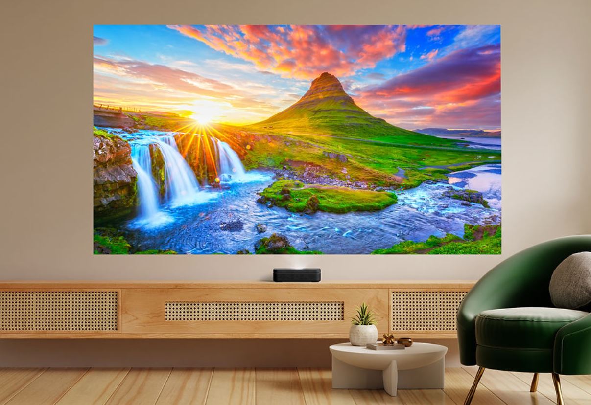 LED laser projektor reproducira otru 4K sliku s visokim kontrastom i ivopisnim tonovima