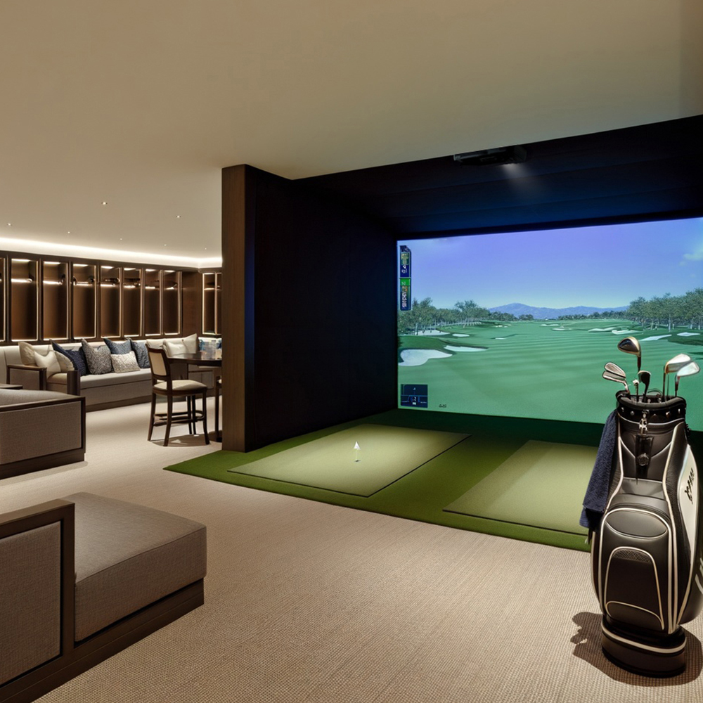 Profesionalni golf simulator s projektorom i velikim projekcijskim platnom