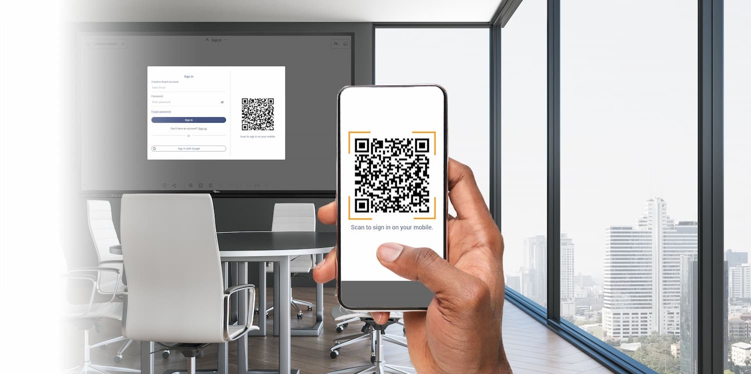 „Poslovni korisnik skenira QR kod na Optoma Creative Touch 3 zaslonu za brzu i sigurnu prijavu u Whiteboard sesiju.